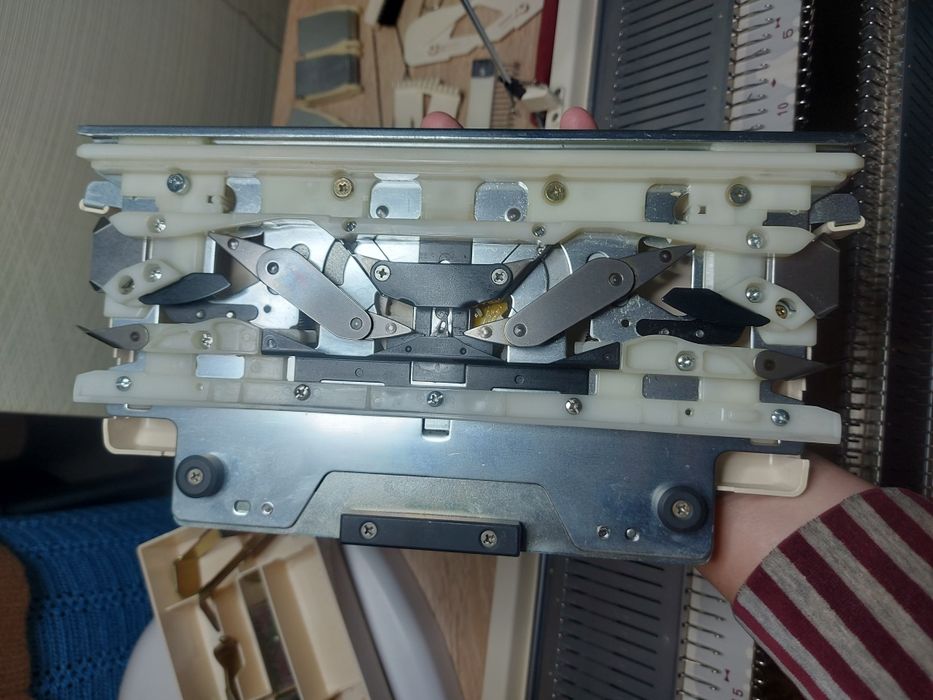 Вязальная машина Brother kh230/kr230. Б/у