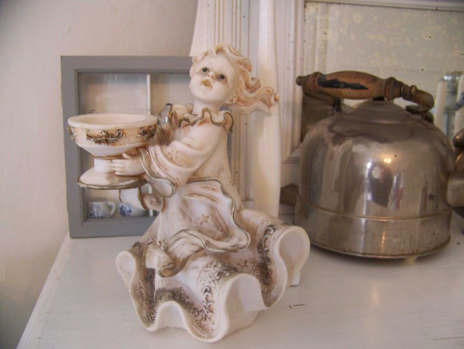 świecznik statuetka 22 cm