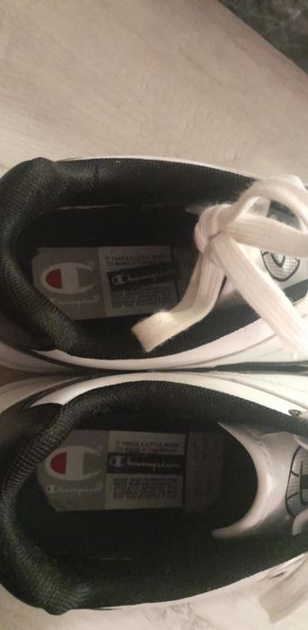 Sprzedam buty chempion