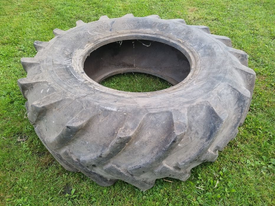 Dwie Opony 18.4x26