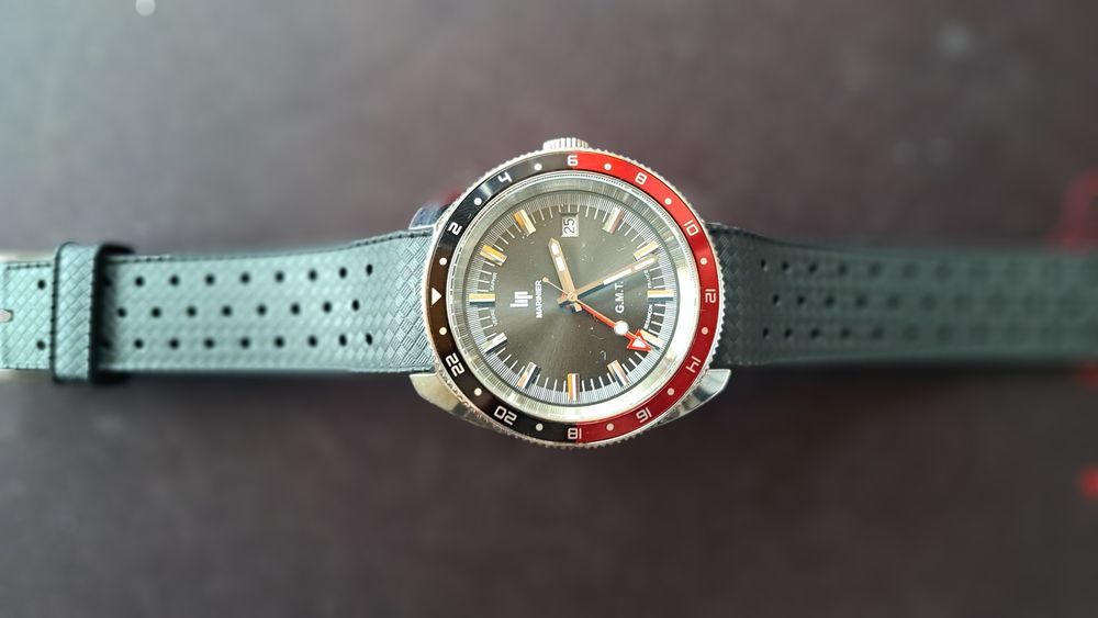 Lip Marinier GMT, ( Diver + GMT) 200 m, Szafir