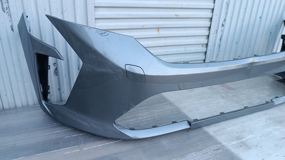 Vendo parachoque de frente Mitsubishi Colt, Renault Clio 5 ano 2023/25