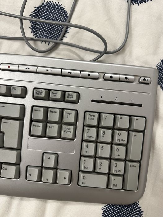 Teclado Hp ótimo novo