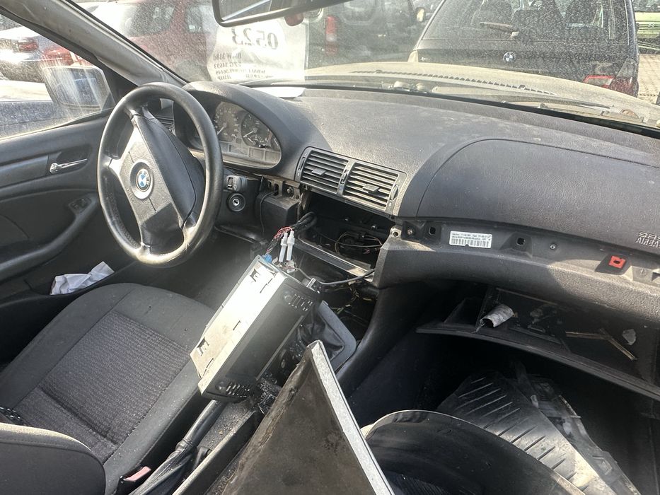 Bmw E46 lift 318d 2004 w całości na części