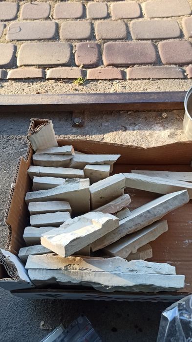 Płytki(ozdoby) gipsowe