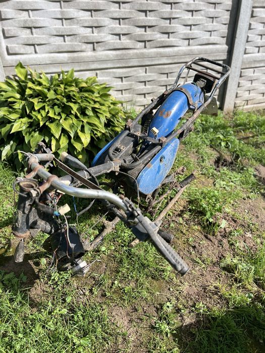 Продам раму минск,+мотор і запчастини.