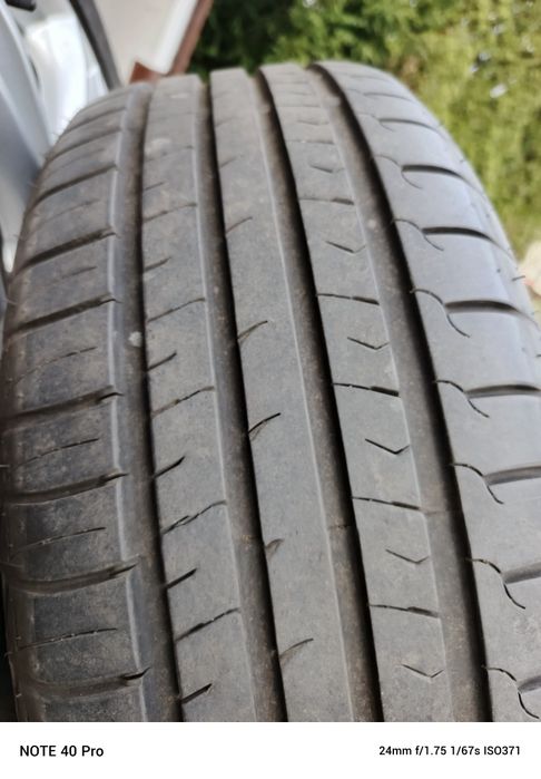 Koła 17" Ford z TPMS, lato. Jak nowe.