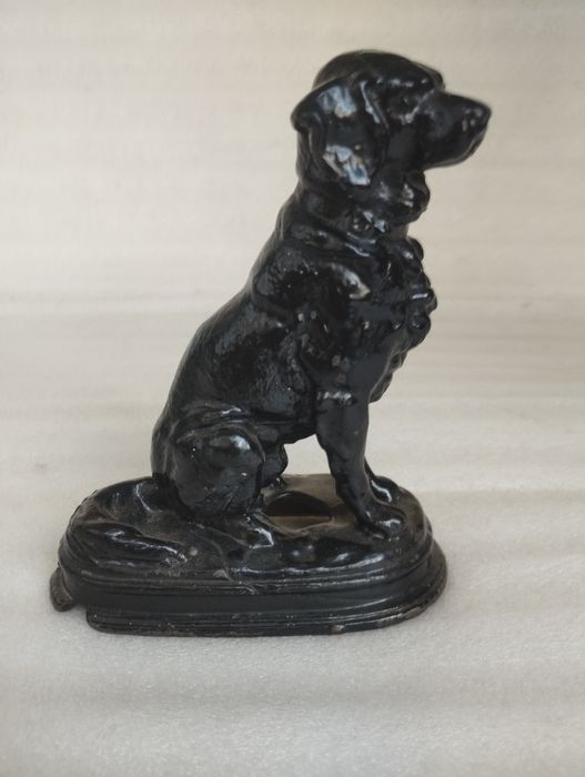 Собака чугунное литьё.