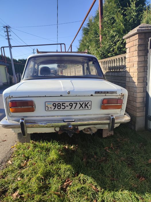 Продам ваз 2103.