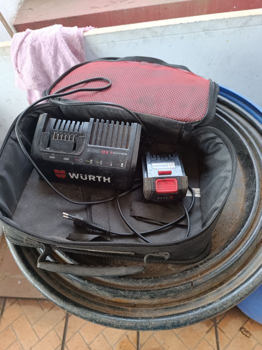 Carregador + Bateria Würth 12V 2Ah M-CUBE