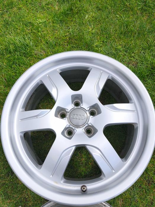 Felgi Aluminiowe Audi 17" 5x112