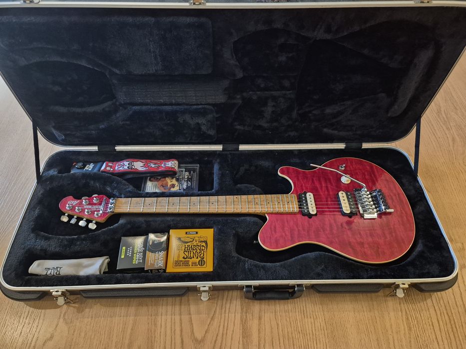 Ernie Ball Music Man Axis