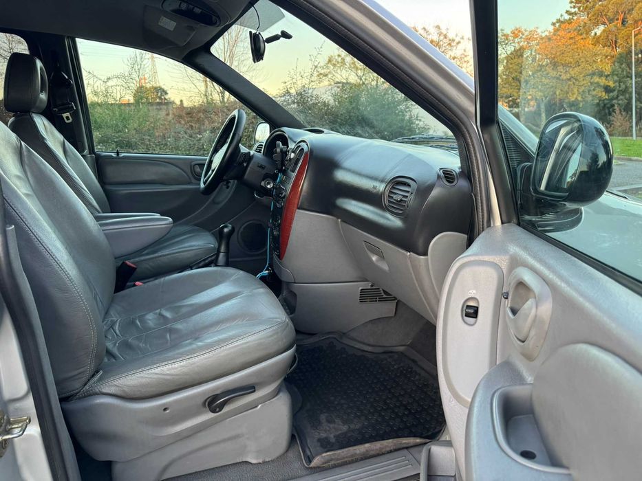 Chrysler Voyager 2.5 CRD LX
