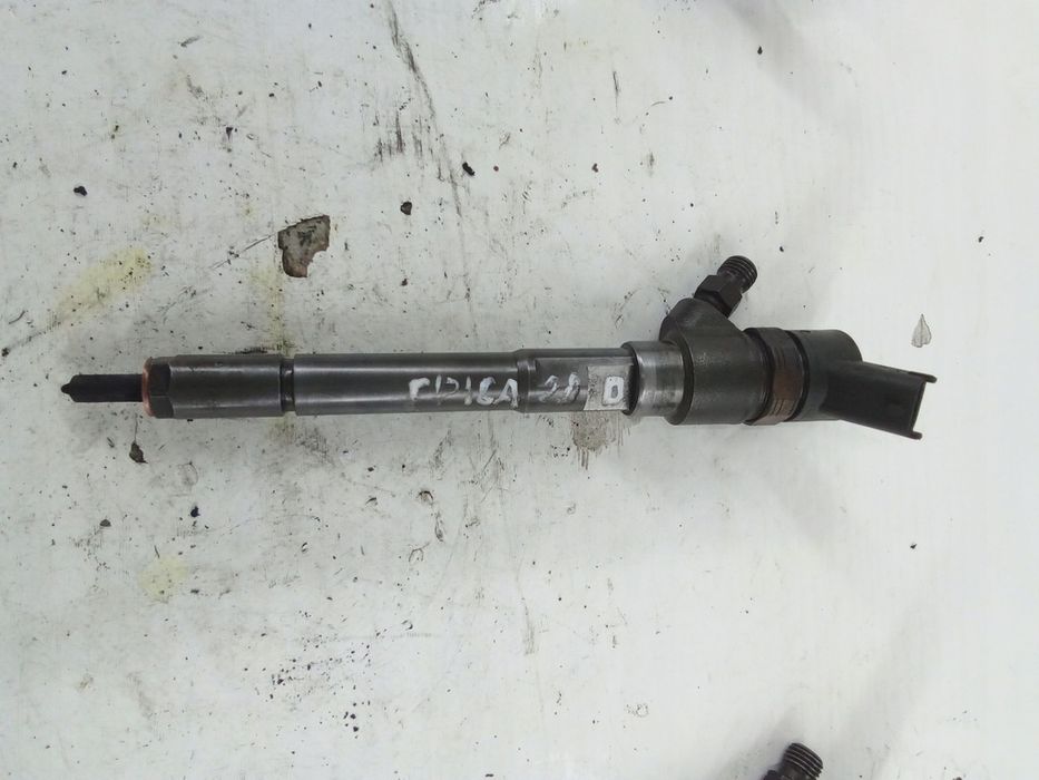 J504 Wtryskiwacze CHEVROLET Epica 2.0 96440497