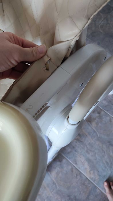 Стільчик для годування CARRELLO Caramel 1