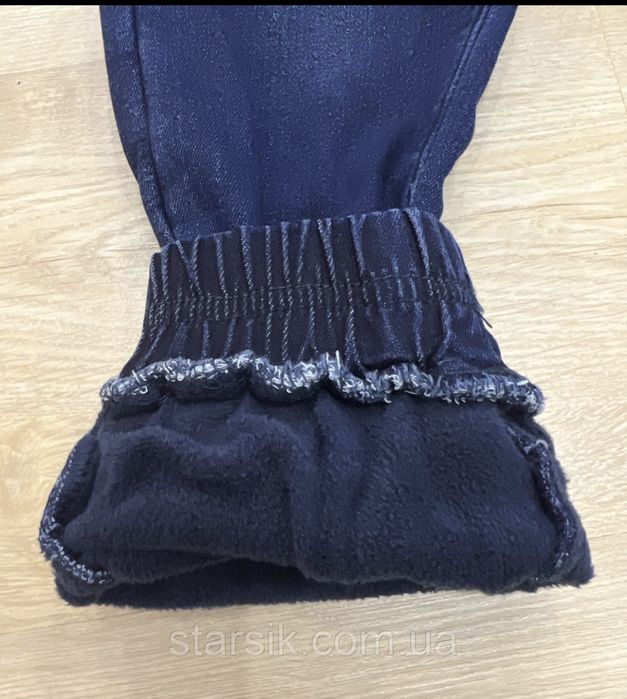 Теплі  зимові джинси  на  флісі утеплені 152-158 р.