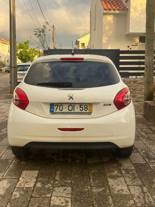 Troco por Mini Cooper            Peugeot 208 1.4 hdi impecável
