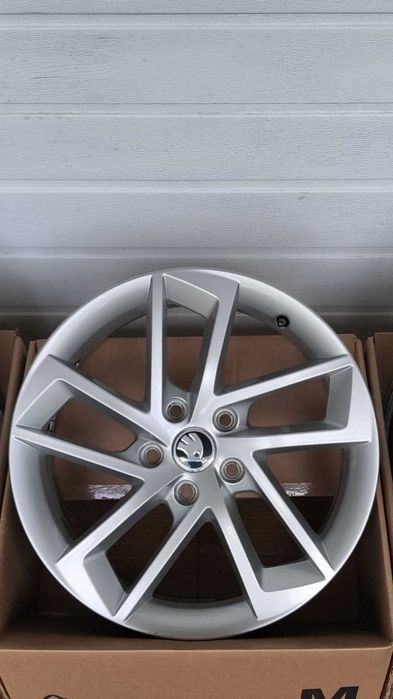 Felgi aluminiowe Skoda Octavia III II Superb II Vw  Seat Audi 17" 5x112 Et49 (OL841F)