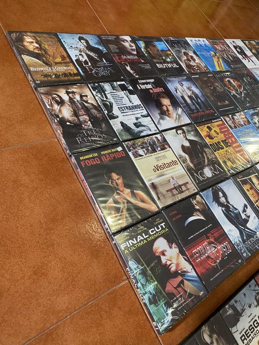 Lote de Filmes em DVD (54 unidades)