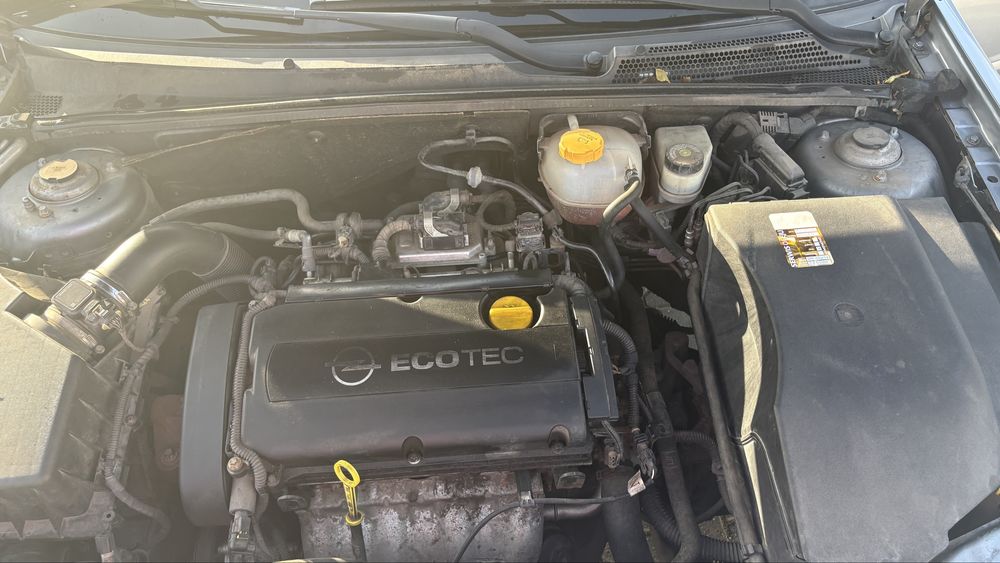 Opel cetra 1.8 benzyna . Stan bdb