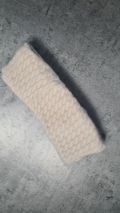 Komplet czapka i mały komin 100% Kaszmir. Warkoczowy splot.