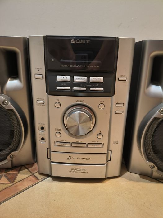 miniwieża stereo Sony MHC-EC50.
