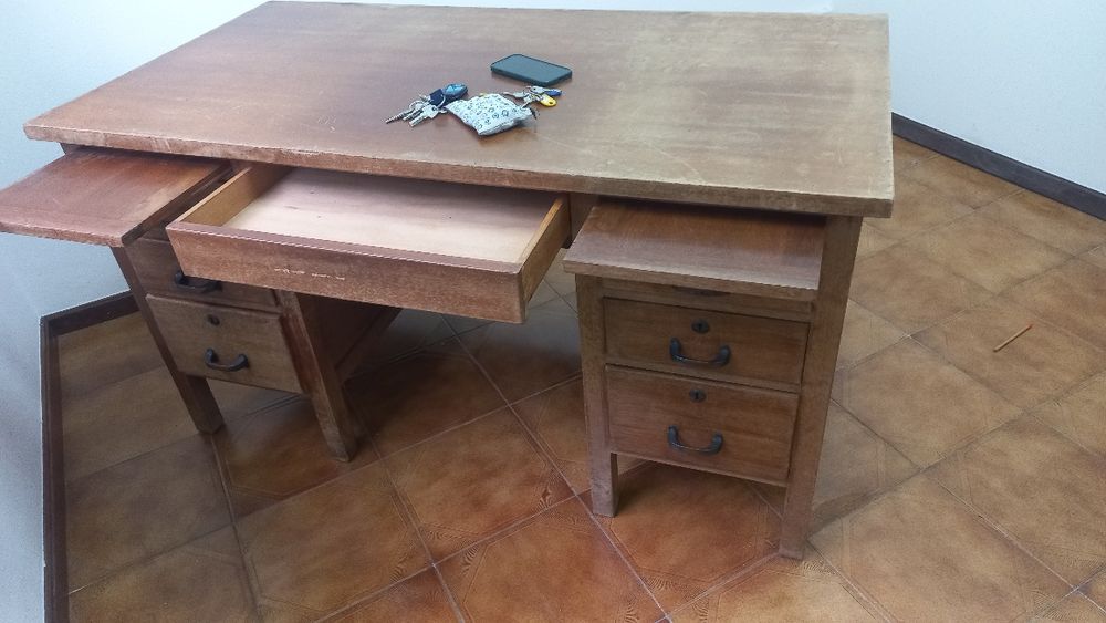 Secretaria antiga  de professor