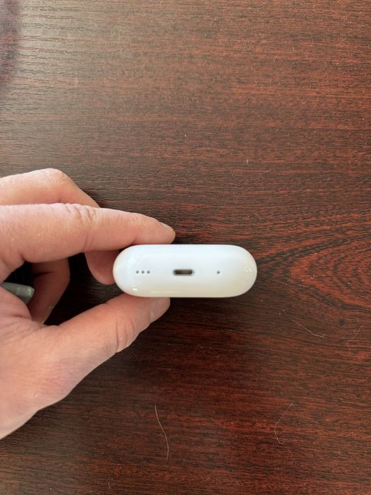 Airpods 2 lightning