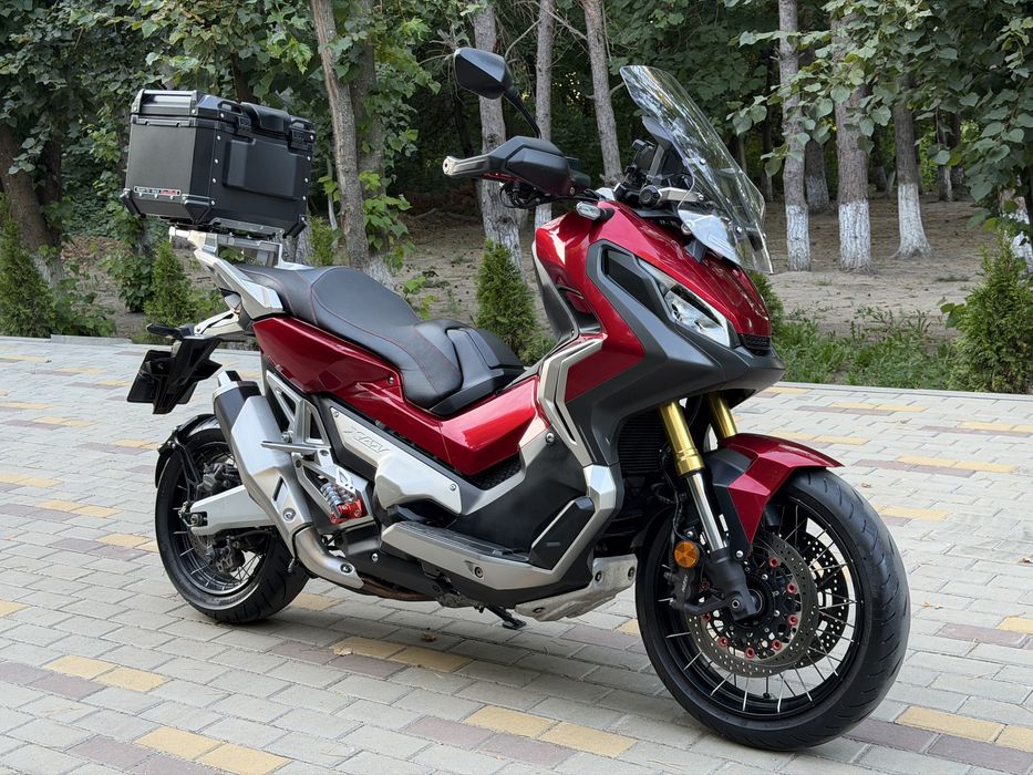 Мотоцикл Honda X-ADV 750