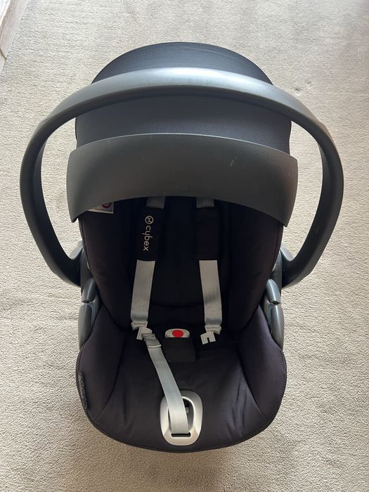 Cybex Cloud Z i-Size автокрісло