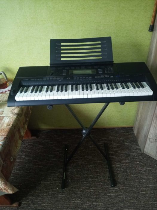 Syntezator Casio CTK-5000 + regulowany stojak