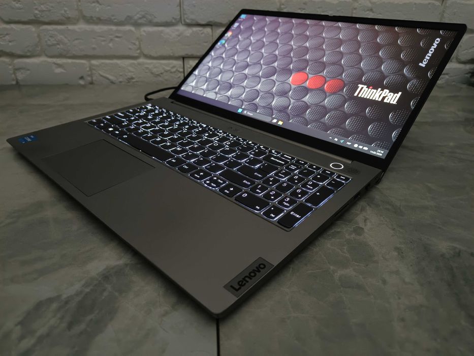 Ноутбук №2 Lenovo 15 G2 ITL i5-1135G 16GB DDR4 SSD m2 NVMe 256GB ІДЕАЛ