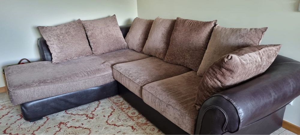 Sofa cama 3 lugares com Chaise Longue
