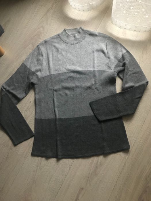 Sweter damski w pasy r.M/L