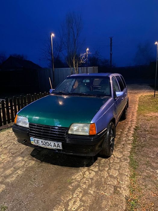 Продам Опель  находу