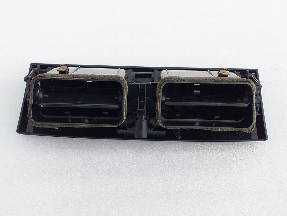 Difusor / saída de ar BMW X3 (E83)