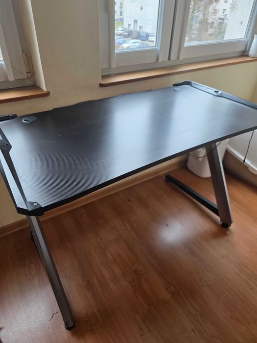 ULTRADESK RACER Biurko komputerowe