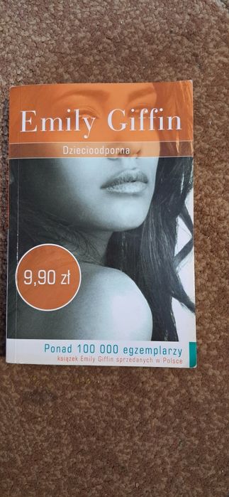 Emily Gryffin, Dziecioodporna