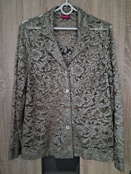 Oliwkowa koszula damska z koronki