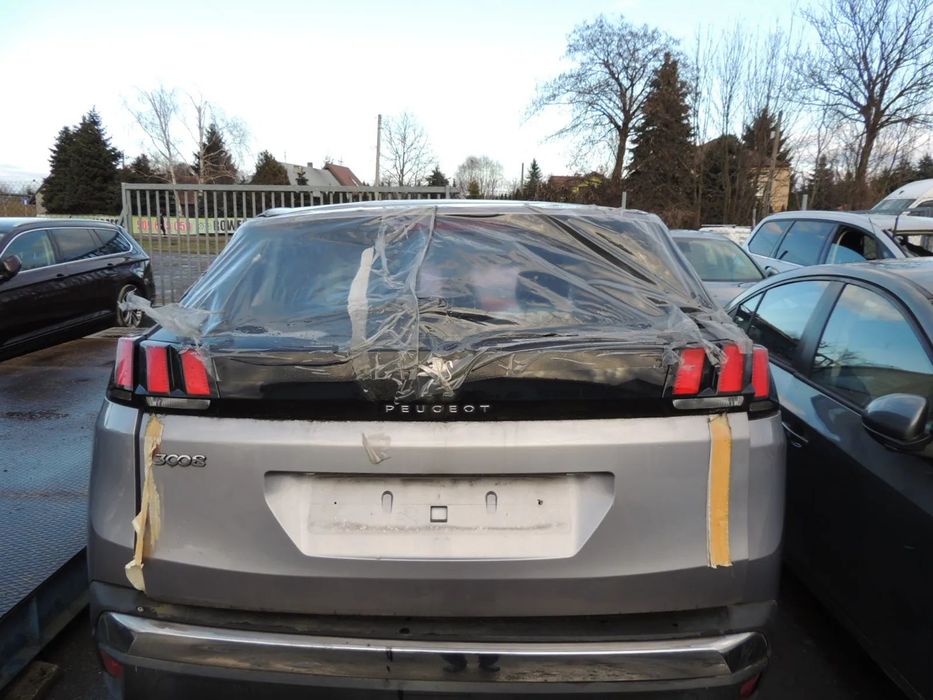Klapa bagażnika Peugeot 3008 II '20 KCA
