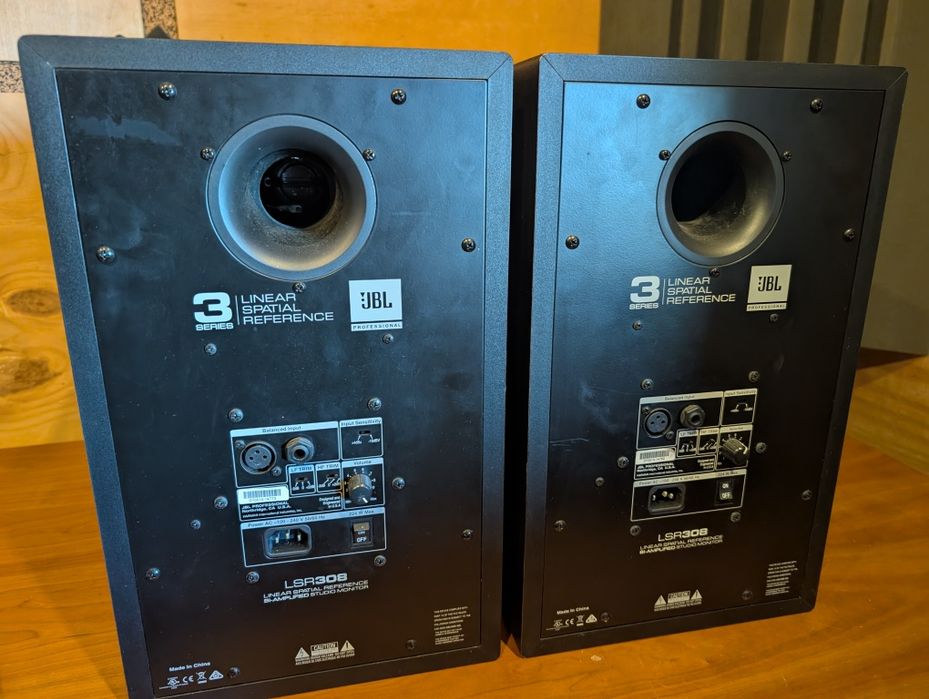 JBL 308P Urgente Colunas Estúdio