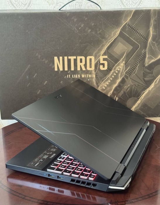 Игровой ноутбук Acer Nitro 5 i7 RTX4050 1TB