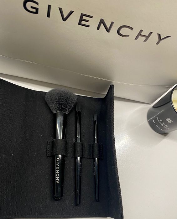 Коллекция премиум бренда Givenchy  Франция кисти кисть макияжа срочно