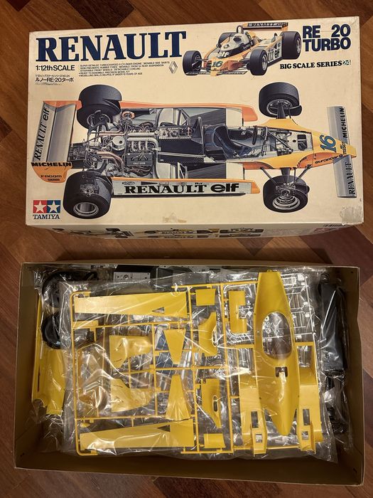 Vendo Kit Tamiya escala 1:12 RENAULT