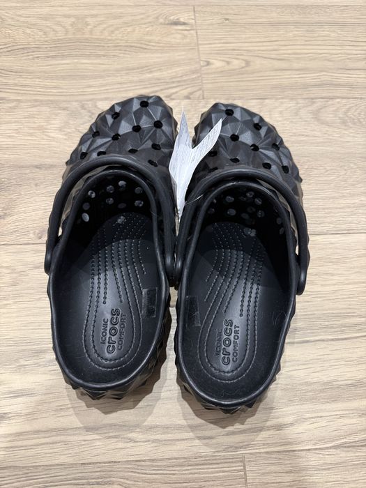 Crocs geometric M10