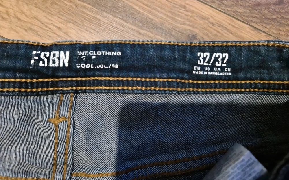 Spodnie jeansy damskie 32/32