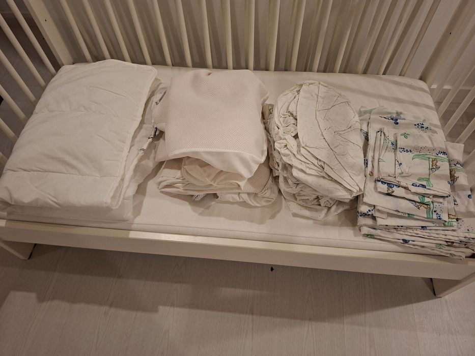 Lençóis, resguardos e edredão cama criança 60x120