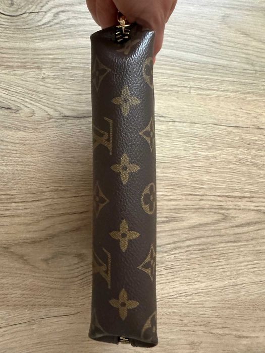 Косметичка в стилі Louis Vuitton