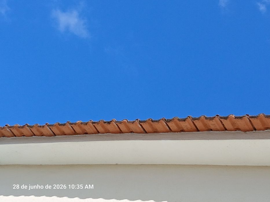 Telha cimento em bom estado para doar.