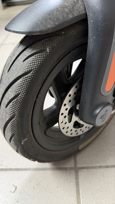 SEGWAY Ninebot KickScooter F2 Plus 55km 400W 10" Czarny